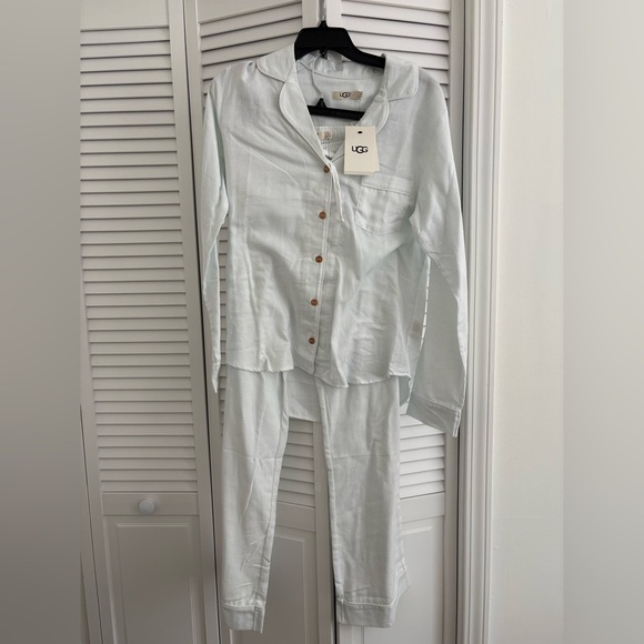 UGG Women's White & Sky Blue Pajama Set